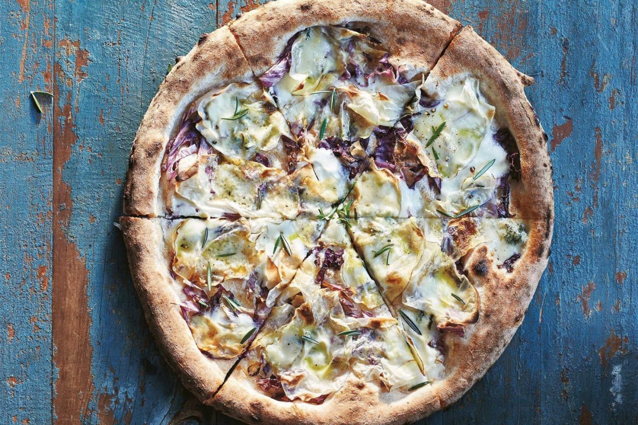Pizza radicchio-gorgonzola